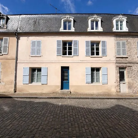 En Plein Centre De Senlis (Oise)