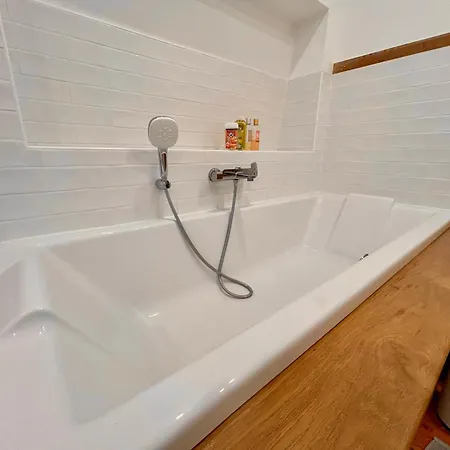 Villa En Plein Centre De *