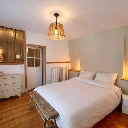 En Plein Centre De Villa Senlis (Oise)