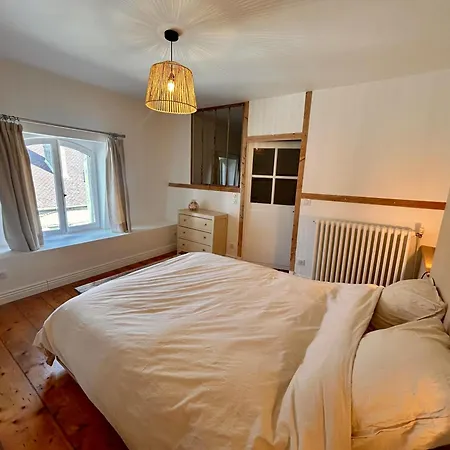 Villa En Plein Centre De *