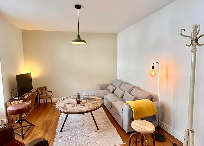 En Plein Centre De Villa *