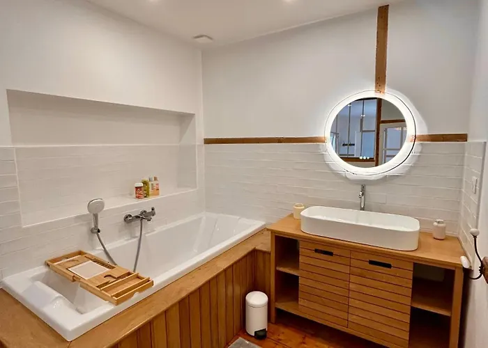 En Plein Centre De Villa *